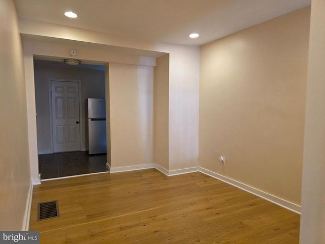 318 N WIOTA ST, Philadelphia, PA 19104