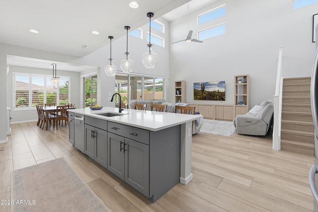 2919 E Riane Road, Phoenix, AZ 85050