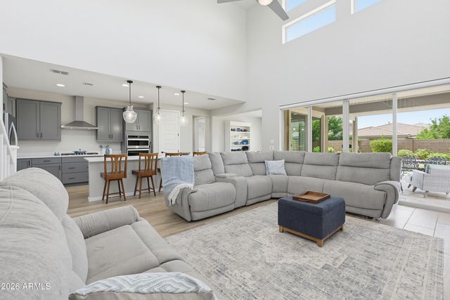 2919 E Riane Road, Phoenix, AZ 85050