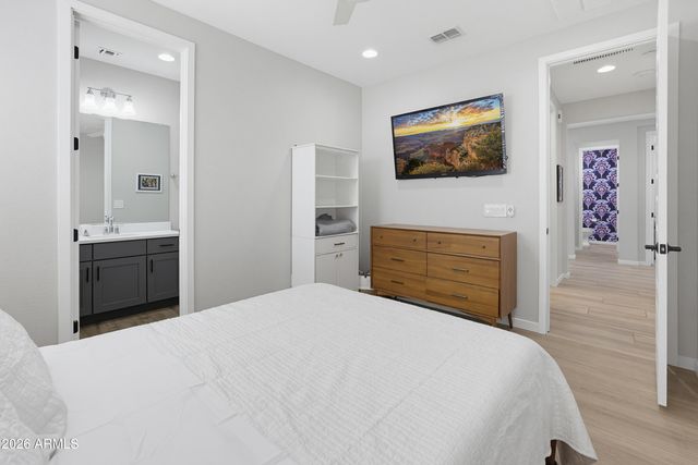 2919 E Riane Road, Phoenix, AZ 85050