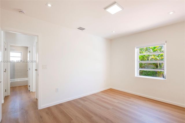 3021 Coconut Grove Dr 3021, Coral Gables, FL 33134