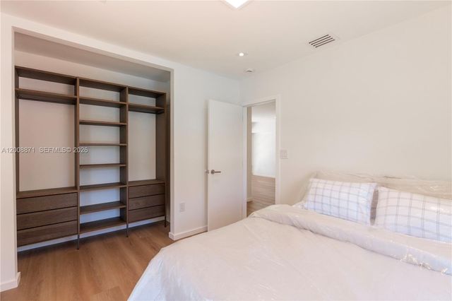 3021 Coconut Grove Dr 3021, Coral Gables, FL 33134