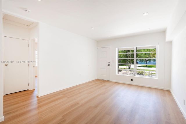 3021 Coconut Grove Dr 3021, Coral Gables, FL 33134