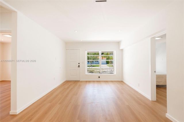 3021 Coconut Grove Dr 3021, Coral Gables, FL 33134