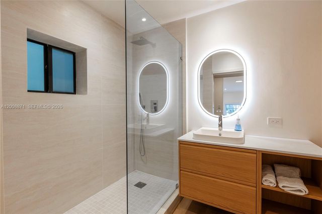 3021 Coconut Grove Dr 3021, Coral Gables, FL 33134