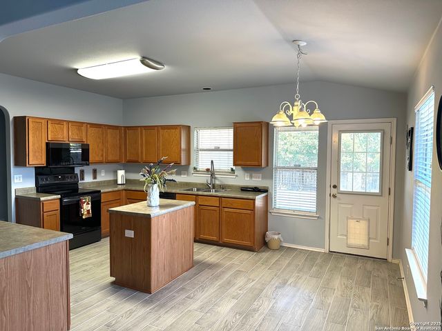 10623 Arabian Sands, San Antonio, TX 78254