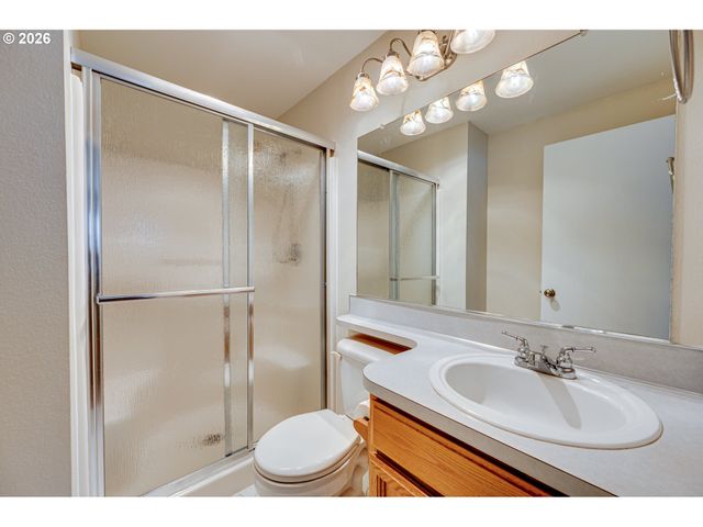 513 Se 10TH St, Battle Ground, WA 98604