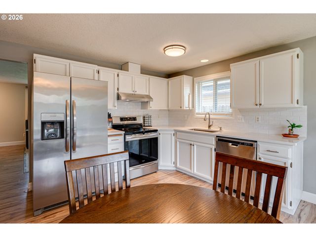 513 Se 10TH St, Battle Ground, WA 98604
