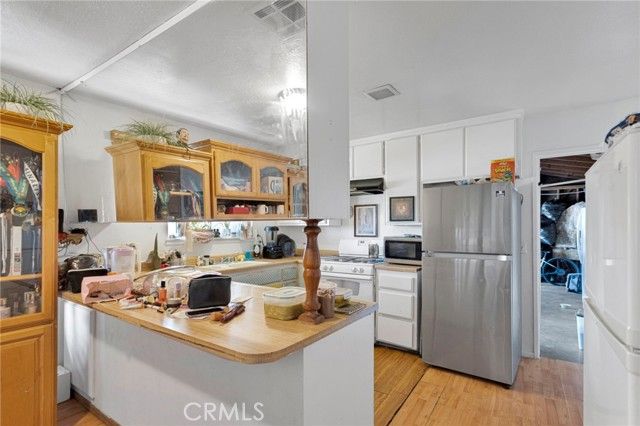 14720 Main Street, Hesperia, CA 92345