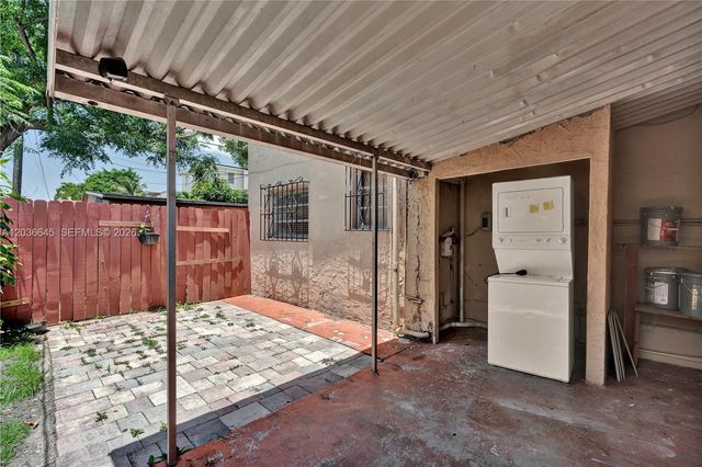 2145 SW 7th St 1, Miami, FL 33135