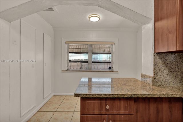 2145 SW 7th St 1, Miami, FL 33135