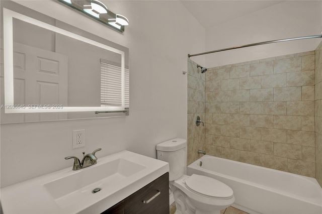 2145 SW 7th St 1, Miami, FL 33135