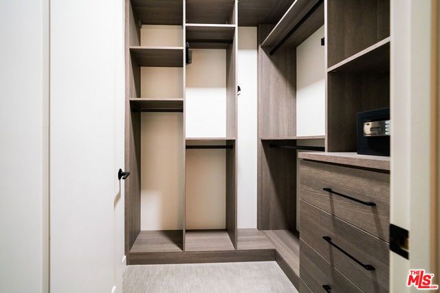 1050 S GRAND Avenue 901, Los Angeles, CA 90015