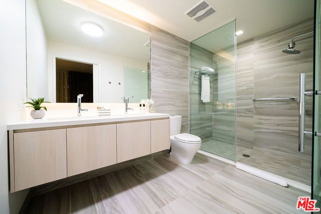 1050 S GRAND Avenue 901, Los Angeles, CA 90015