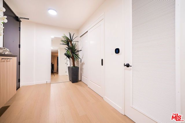 1050 S GRAND Avenue 901, Los Angeles, CA 90015