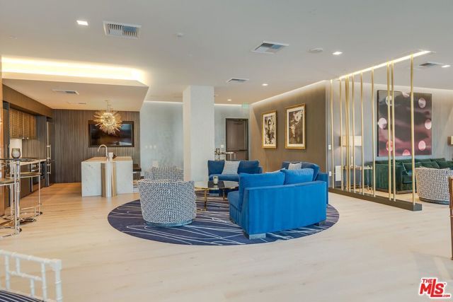 1050 S GRAND Avenue 901, Los Angeles, CA 90015