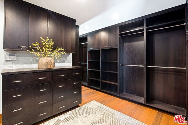 9302 Nightingale Drive, Los Angeles, CA 90069