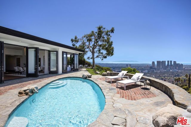 9302 Nightingale Drive, Los Angeles, CA 90069