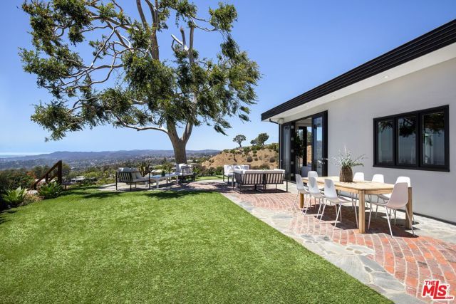 9302 Nightingale Drive, Los Angeles, CA 90069