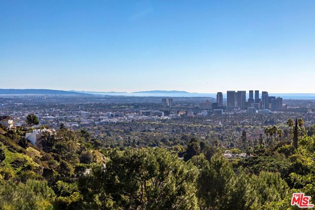 9302 Nightingale Drive, Los Angeles, CA 90069