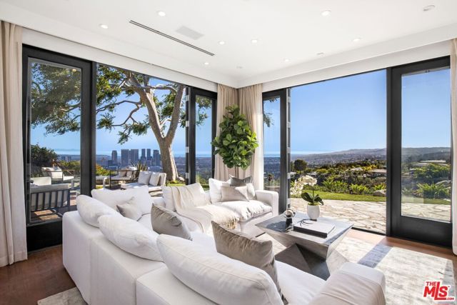 9302 Nightingale Drive, Los Angeles, CA 90069