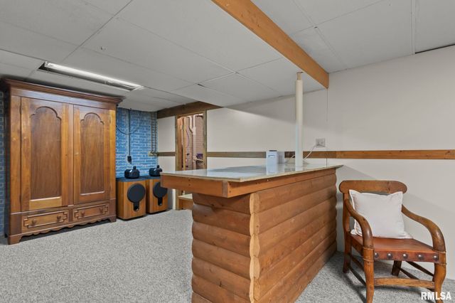 1850 E BARBER Road, Sherman, IL 62684