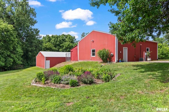 1850 E BARBER Road, Sherman, IL 62684