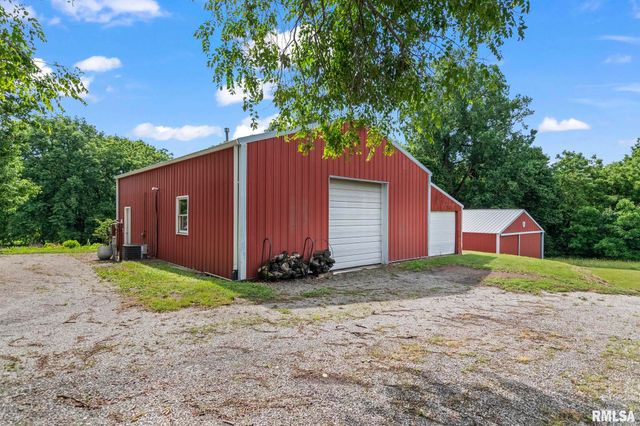 1850 E BARBER Road, Sherman, IL 62684