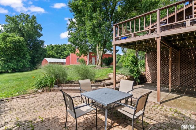 1850 E BARBER Road, Sherman, IL 62684