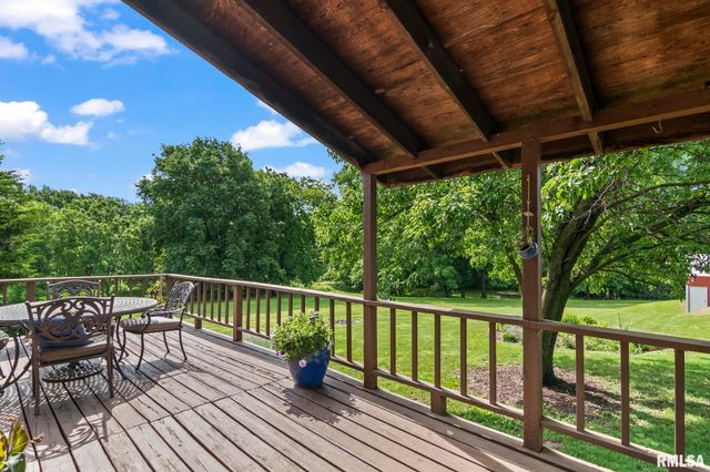 1850 E BARBER Road, Sherman, IL 62684