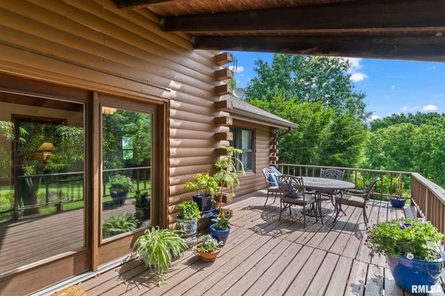 1850 E BARBER Road, Sherman, IL 62684