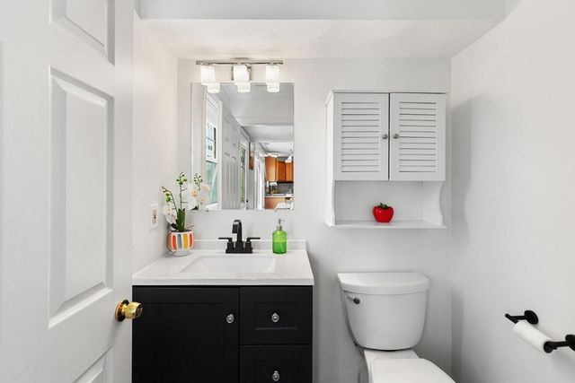 100 Juniper Lane 100, Tewksbury, MA 01876