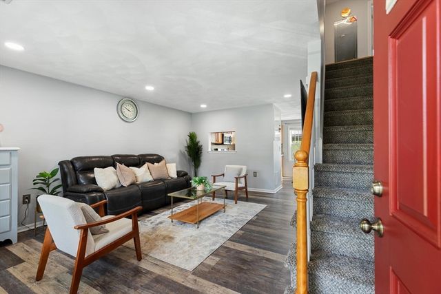 100 Juniper Lane 100, Tewksbury, MA 01876