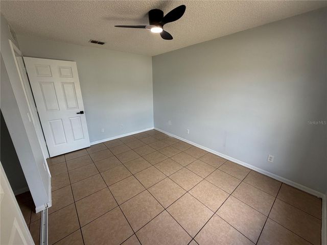 36 PECAN RUN COURSE, Ocala, FL 34472