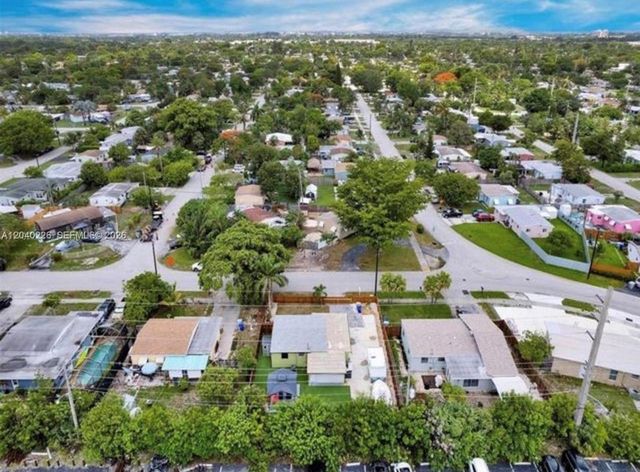 2730 NE 16th Avenue, Pompano Beach, FL 33064