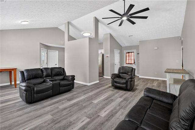 105 Prestwyck Oak Place, Lawrenceville, GA 30043