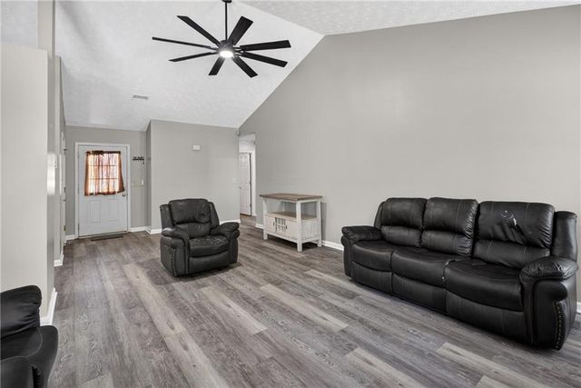 105 Prestwyck Oak Place, Lawrenceville, GA 30043