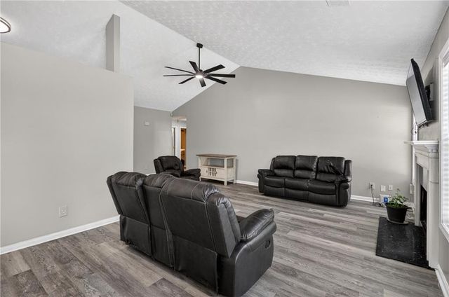 105 Prestwyck Oak Place, Lawrenceville, GA 30043