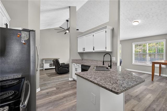 105 Prestwyck Oak Place, Lawrenceville, GA 30043