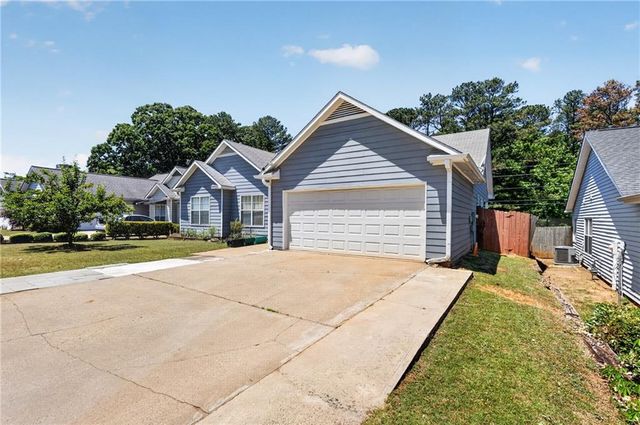 105 Prestwyck Oak Place, Lawrenceville, GA 30043