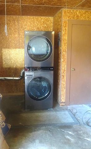 4694 King Road, Saginaw, MI 48601