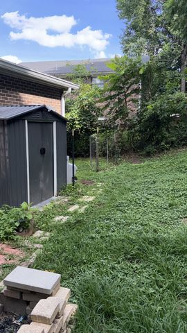 443 Cedarmont Dr, Nashville, TN 37211