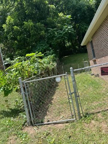 443 Cedarmont Dr, Nashville, TN 37211