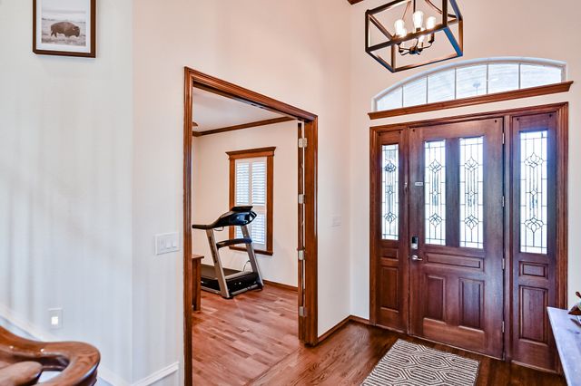 811 Mallard Pointe Drive, Grand Prairie, TX 75104