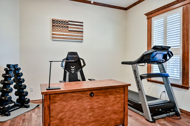 811 Mallard Pointe Drive, Grand Prairie, TX 75104