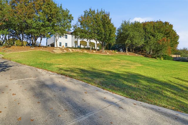 1424 Keeneland Hill Drive, Aledo, TX 76008