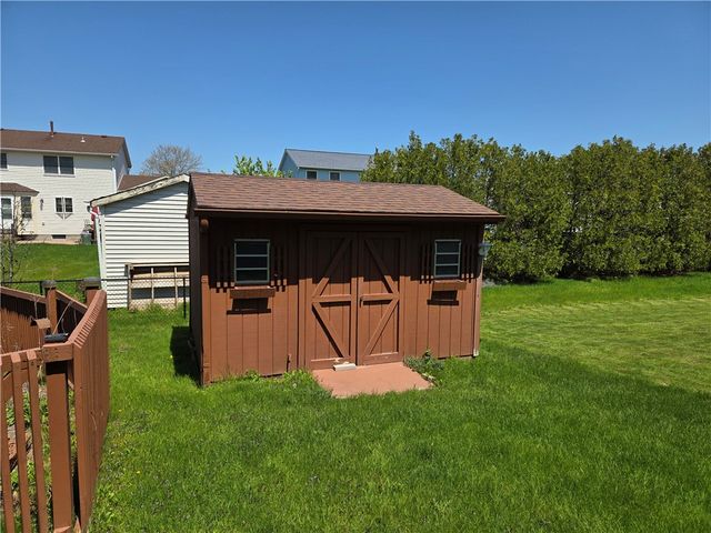 70 Crestway Lane, Greece, NY 14612