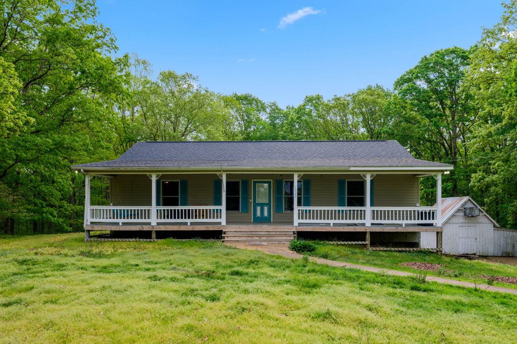 1203 Highway 49, Erin, TN 37061