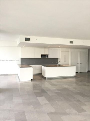 88 SW 7th St 3711, Miami, FL 33130