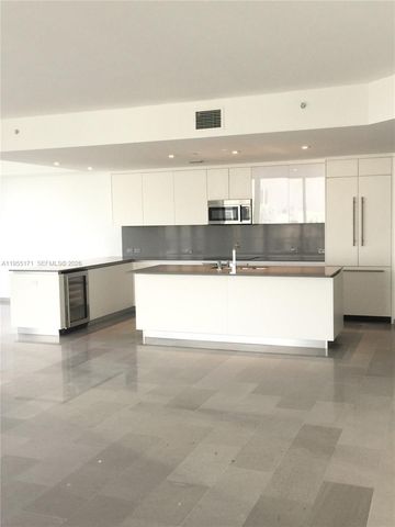 88 SW 7th St 3711, Miami, FL 33130